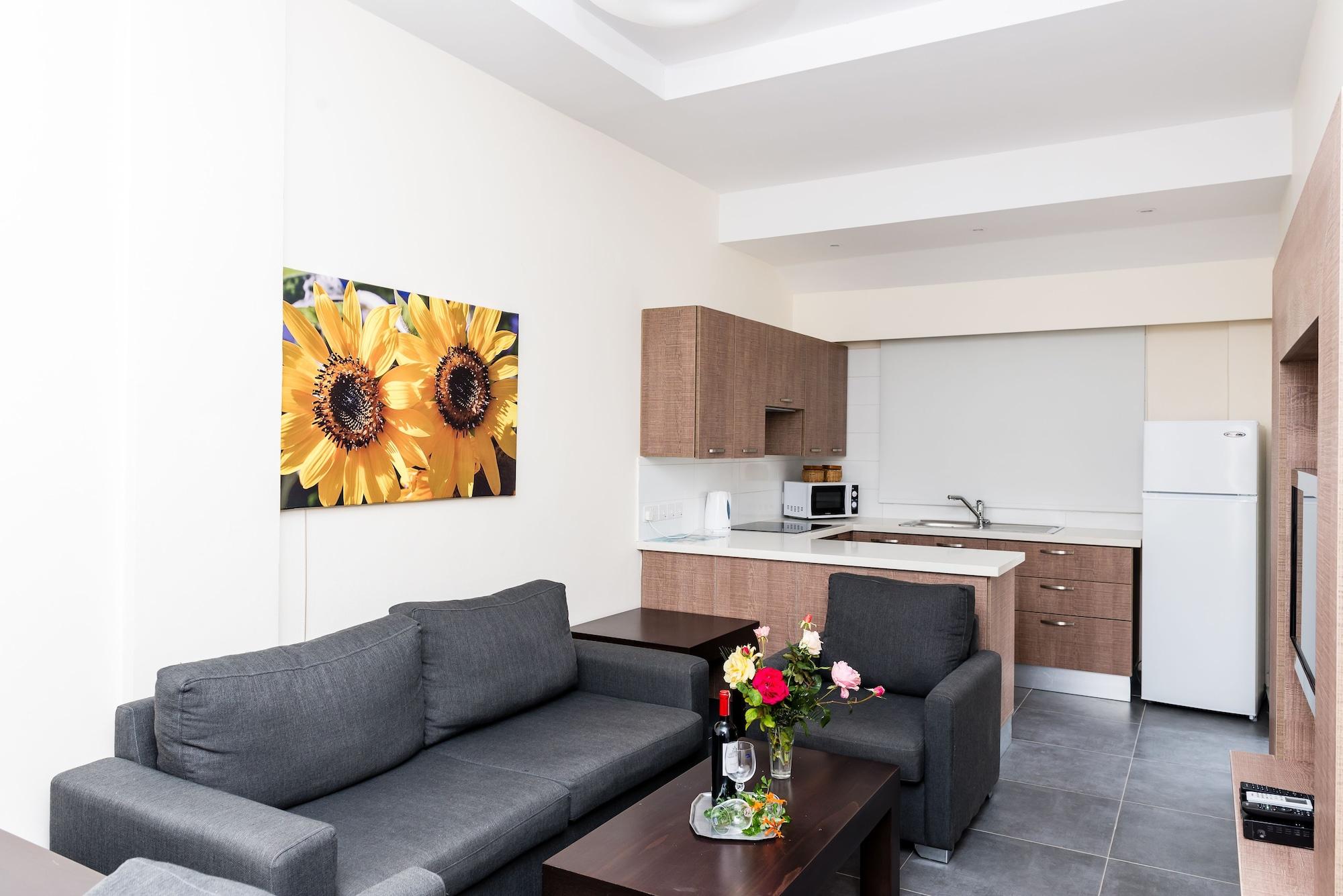 Helios 2 Apartman Paphos Kültér fotó