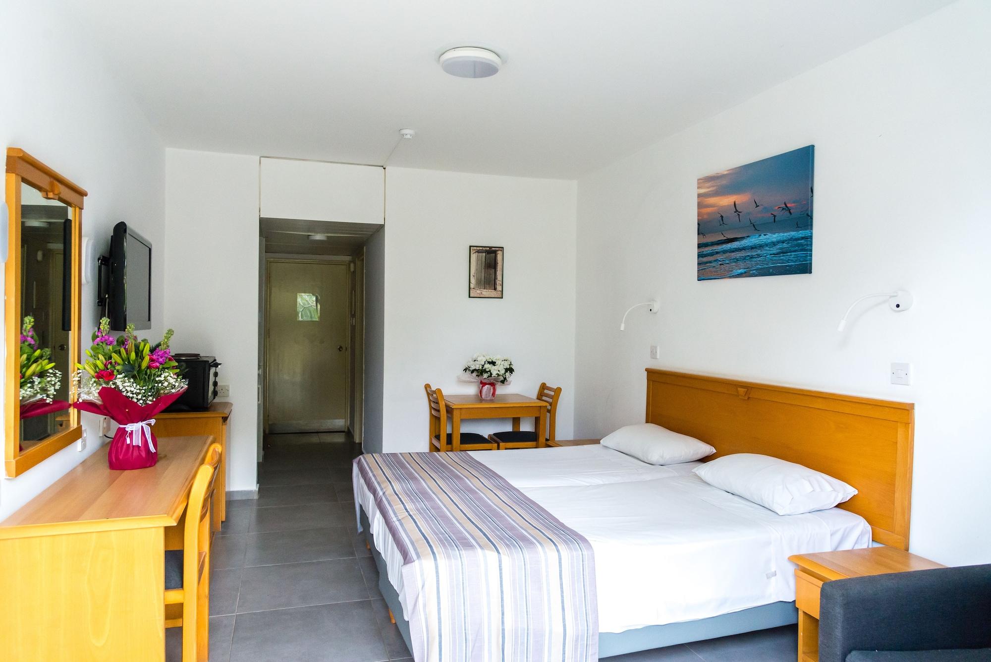 Helios 2 Apartman Paphos Kültér fotó