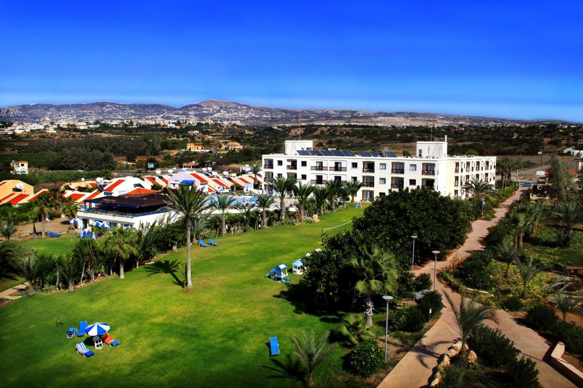Helios 2 Apartman Paphos Kültér fotó