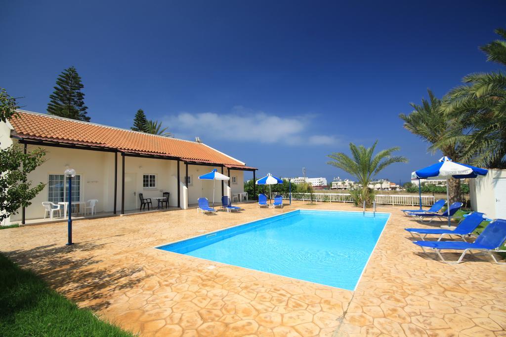Helios 2 Apartman Paphos Kültér fotó